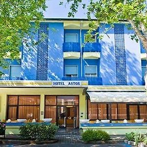 Hotel Astor